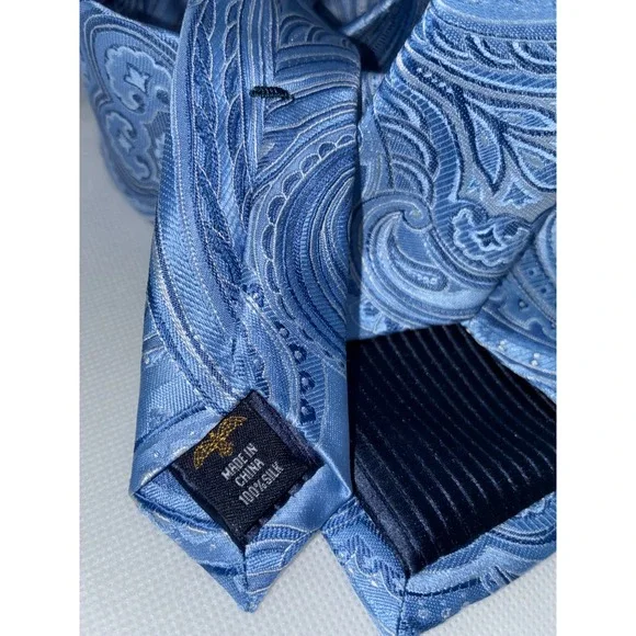 Eagle Shirtmakers Mens Blue Paisley 100% Silk Necktie Formal Business Tie - Picture 5 of 6